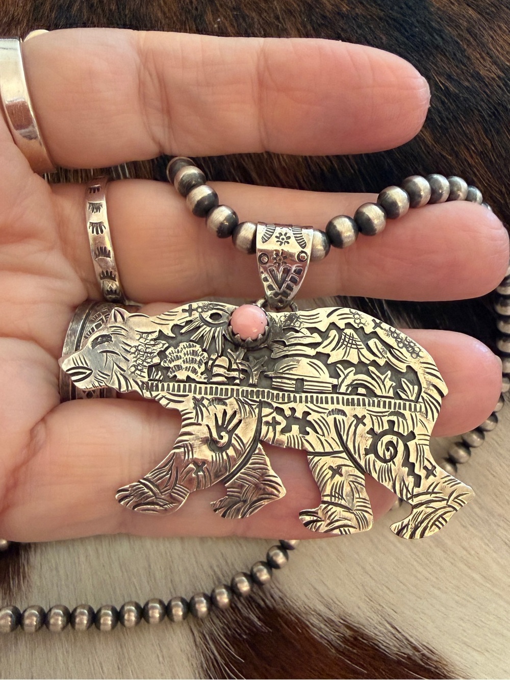 ❤️ Queen Pink Conch Sterling Hand Stamped Statement WALKING BEAR Pendant 2.35”W - Picture 9 of 14